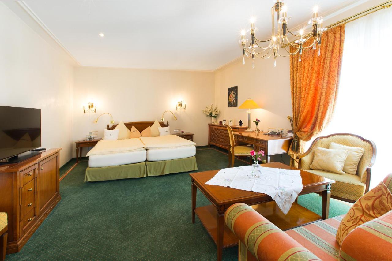 Akzent Hotel Restaurant Altdorfer Hof فاينغارتن المظهر الخارجي الصورة