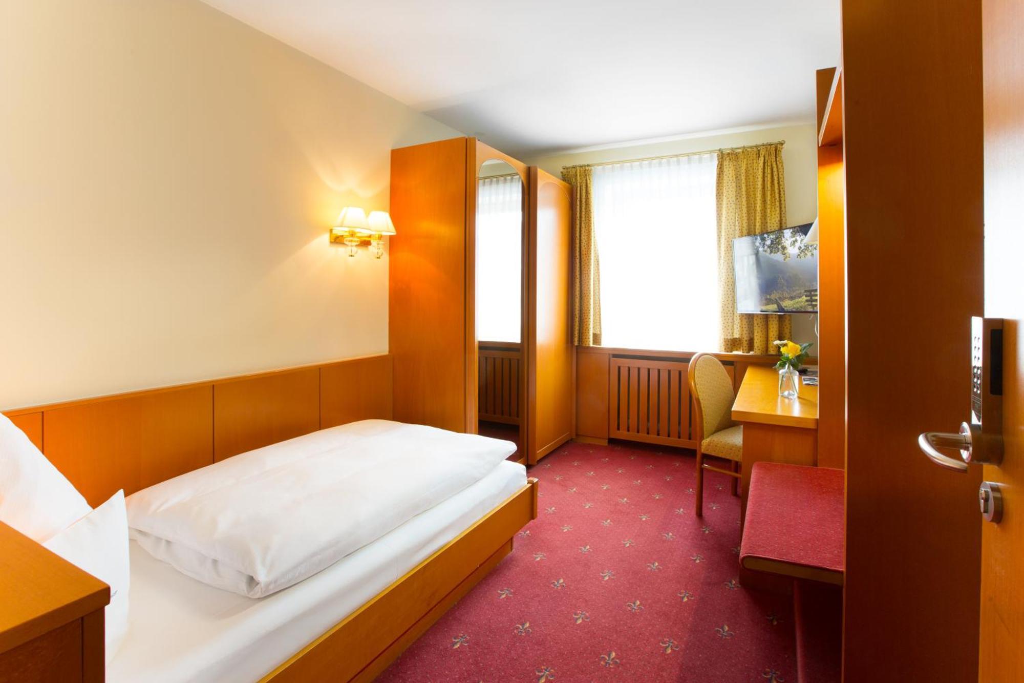Akzent Hotel Restaurant Altdorfer Hof فاينغارتن المظهر الخارجي الصورة