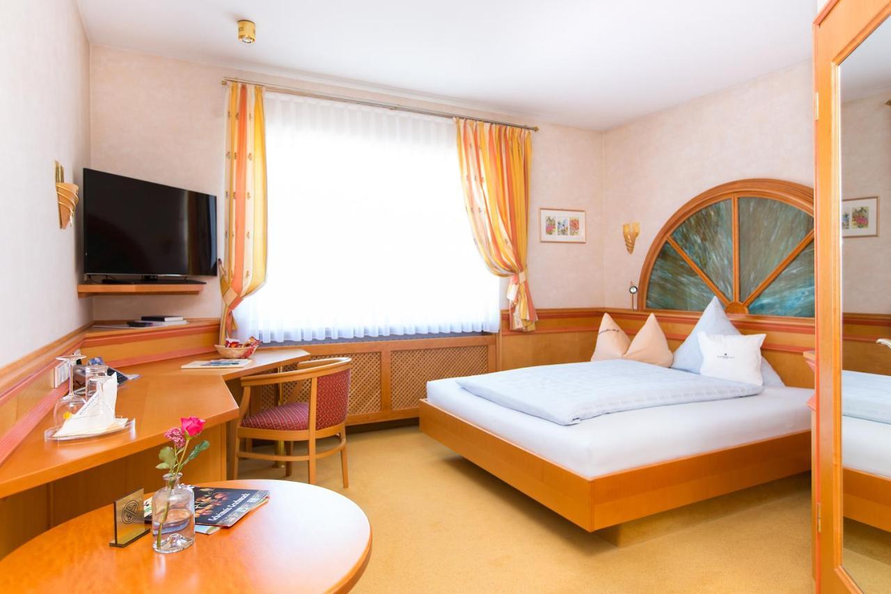 Akzent Hotel Restaurant Altdorfer Hof فاينغارتن المظهر الخارجي الصورة