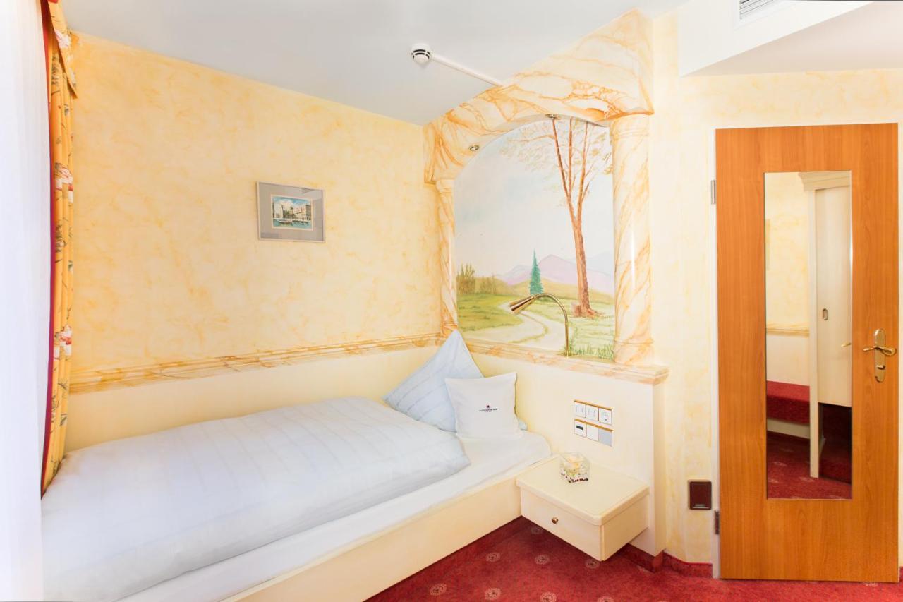 Akzent Hotel Restaurant Altdorfer Hof فاينغارتن المظهر الخارجي الصورة